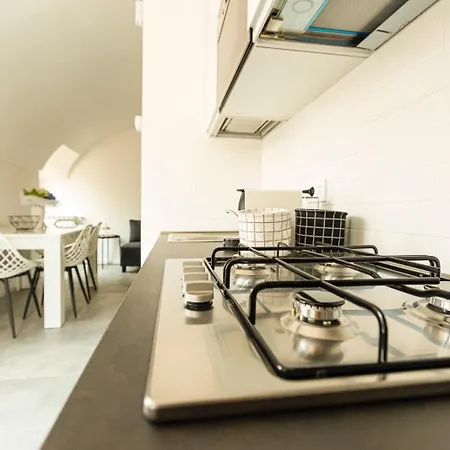 Appartement La Casa Di Carlotta By Le Di Tati San Remo