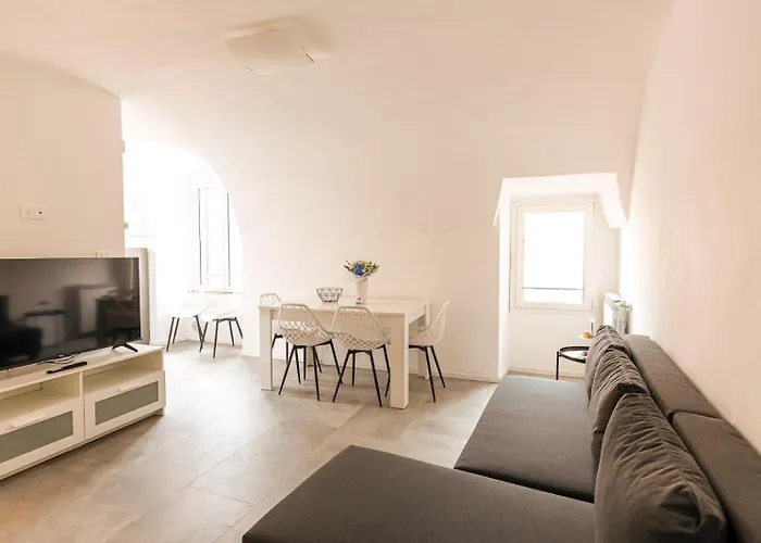 La Casa Di Carlotta * Sanremo